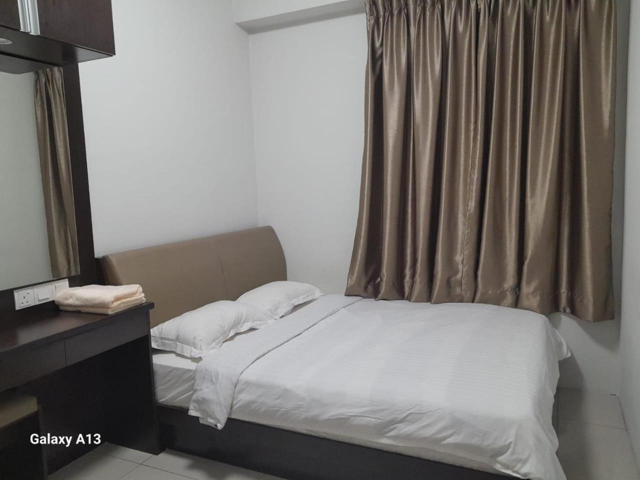 K. Riverfront Apartment Ipoh Exterior foto