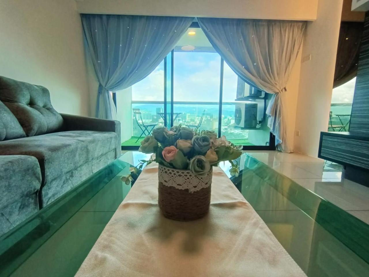 K. Riverfront Apartment Ipoh Exterior foto